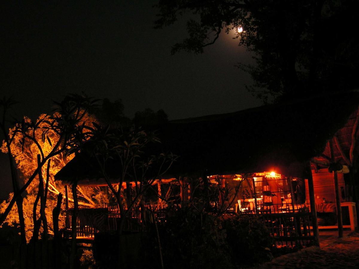 Caprivi Houseboat Safari Lodge Katima Mulilo Ngoại thất bức ảnh